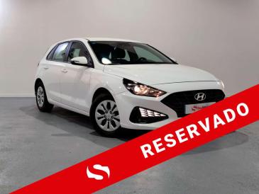Hyundai i30 Essence 1.5 DPI 110 5p