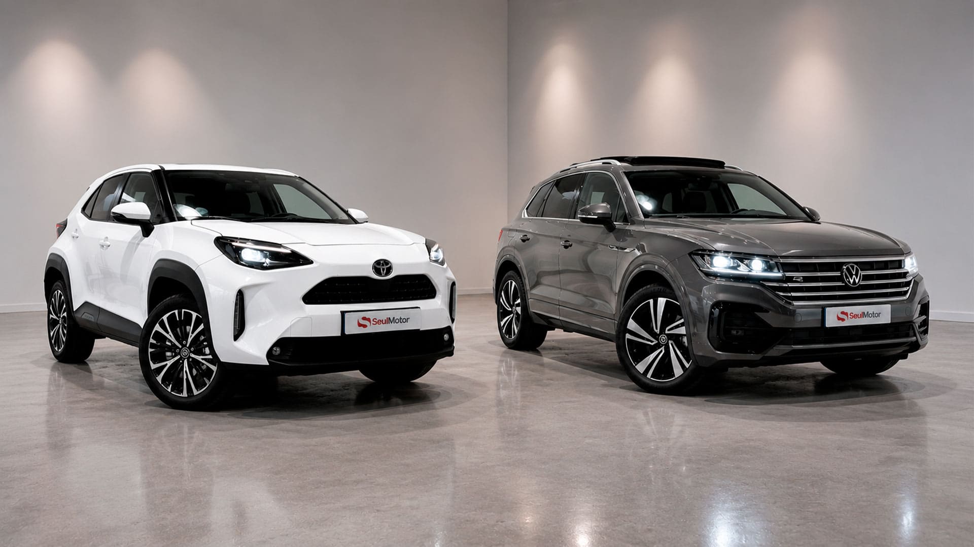 Comparativa entre un SUV y un crossover mostrando las diferencias de diseño, altura, tamaño y uso de ambos tipos de vehículos.