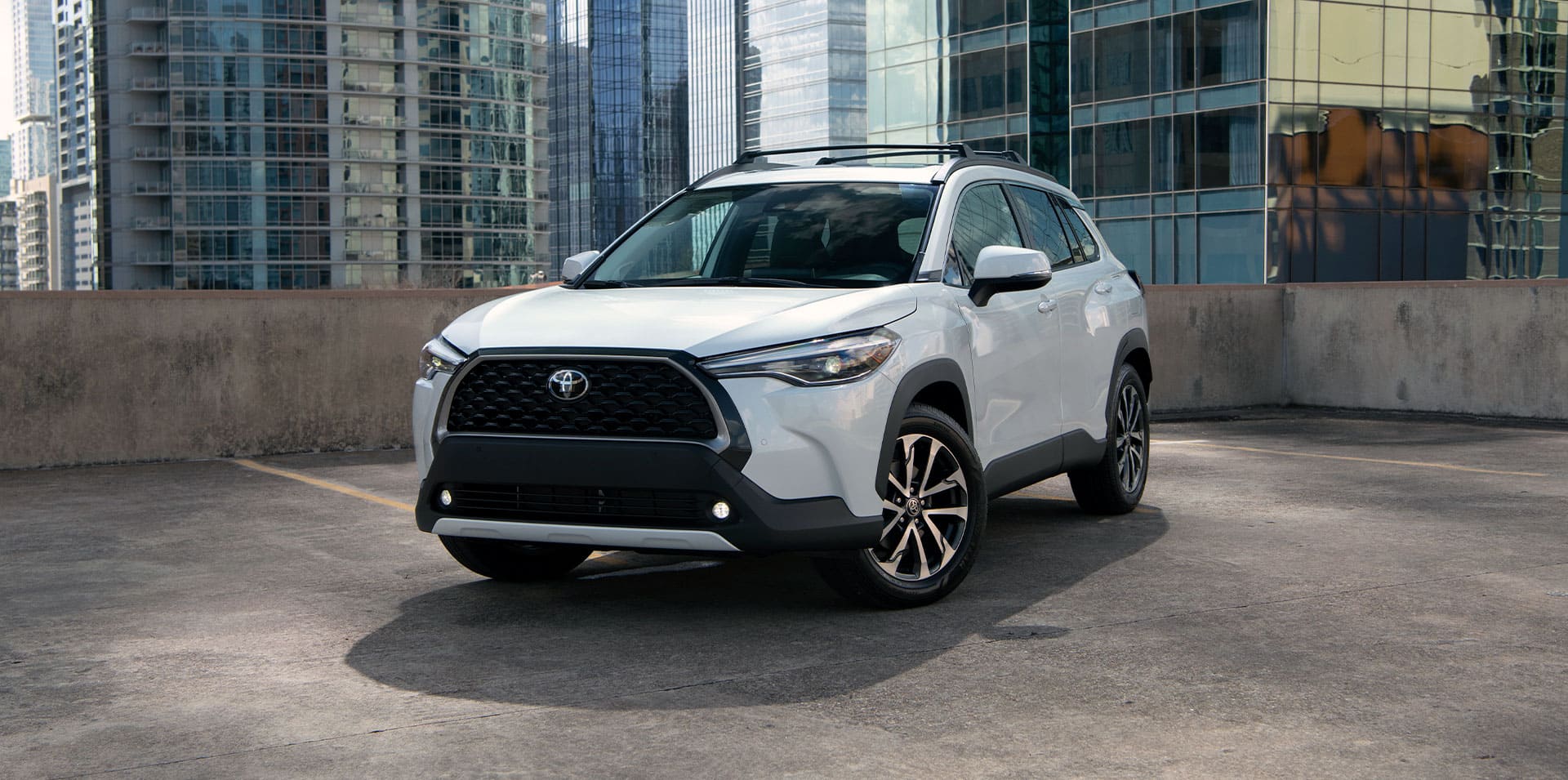 Toyota Corolla Cross Híbrido: El SUV Eficiente y Potente para la Ciudad y la Carretera